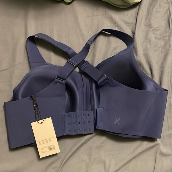 Knix Catalyst Front Zip Sports Bra - Picture 3 of 5